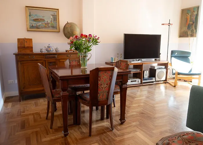 Trasteverehome - Elegant And Quiet 3 Bedroom In Trastevere With Elevator