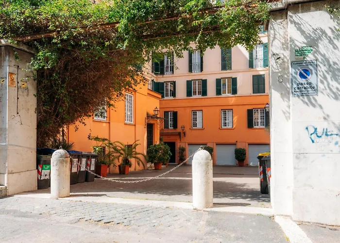Trasteverehome - Elegant And Quiet 3 Bedroom In Trastevere With Elevator